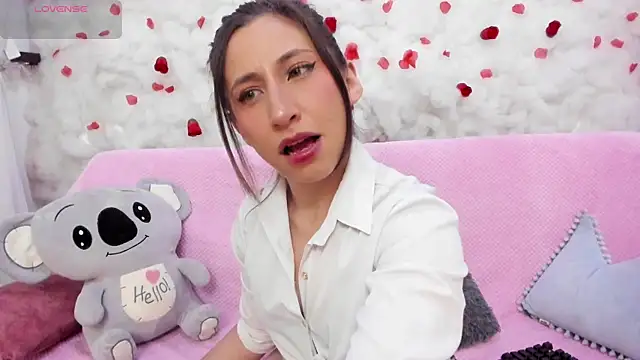 SkarletJhonson  online show from April 8, 12:45 am