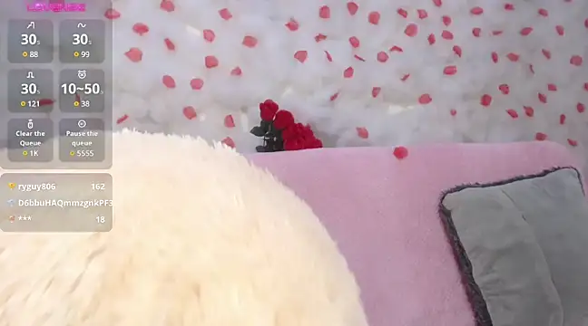 Snapshot of SkarletJhonson_ chatting on February 20, 9:44 am SkarletJhonson online show from February 20, 9:44 am