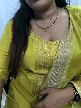 Snapshot of lovely_zara chatting on October 11, 7:26 pm lovely zara online show from October 11, 7:26 pm