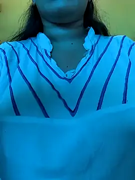 Snapshot of lovely_zara chatting on February 3, 8:46 am lovely zara online show from February 3, 8:46 am