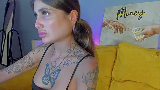Snapshot of Patricia_Cox chatting on September 19, 8:35 pm Patricia Cox online show from September 19, 8:35 pm