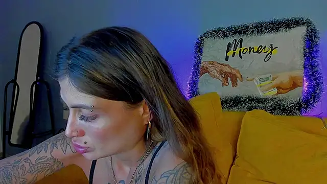 Patricia Cox online show from December 18, 8:01 pm