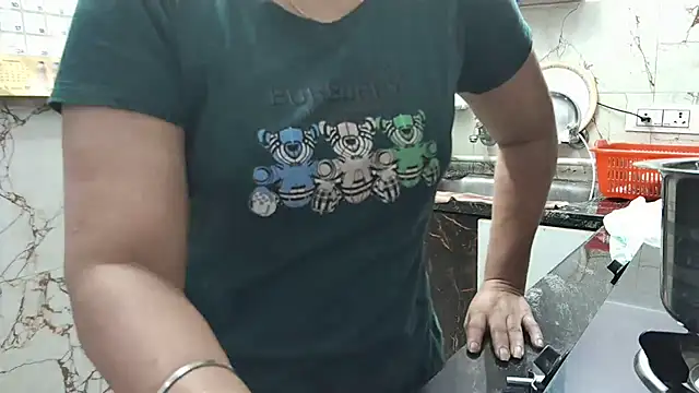 bhabhisexxy 880 online show from November 3, 2:39 am