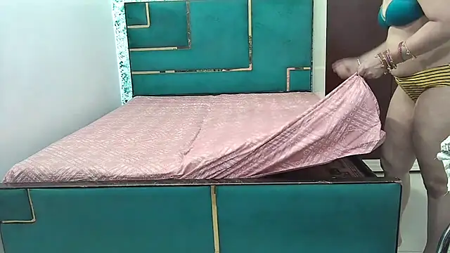 bhabhisexxy 880 online show from April 12, 4:38 am