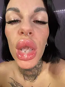 angel devil forever online show from March 31, 10:45 pm