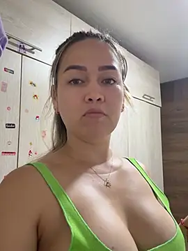 Danielavegax online show from April 10, 1:12 am