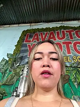 Danielavegax online show from December 21, 3:14 pm