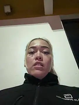 Danielavegax online show from March 27, 4:10 am