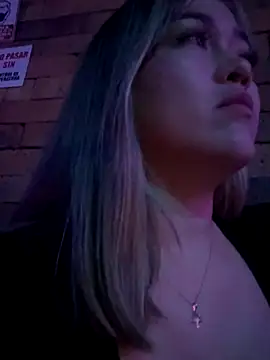 Snapshot of Danielavegax chatting on October 19, 3:42 am Danielavegax online show from October 19, 3:42 am