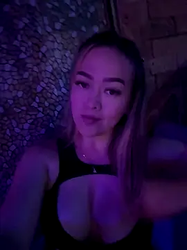 Snapshot of Danielavegax chatting on November 7, 2:16 am Danielavegax online show from November 7, 2:16 am