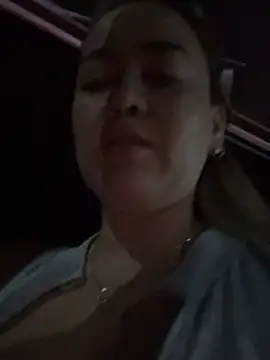 Danielavegax online show from May 2, 5:12 am