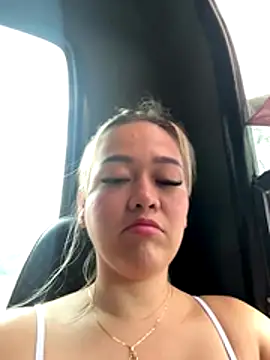 Snapshot of Danielavegax chatting on October 26, 8:09 pm Danielavegax online show from October 26, 8:09 pm