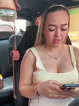 Danielavegax online show from March 15, 8:27 pm