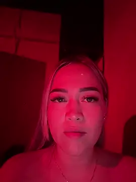 Danielavegax online show from March 22, 12:14 am