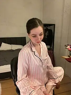 Snapshot of _liatris_ chatting on March 12, 11:43 am liatris online show from March 12, 11:43 am