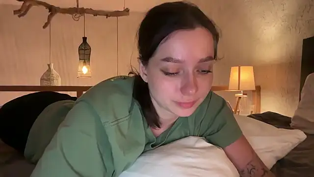 Snapshot of _liatris_ chatting on March 13, 12:56 pm liatris online show from March 13, 12:56 pm