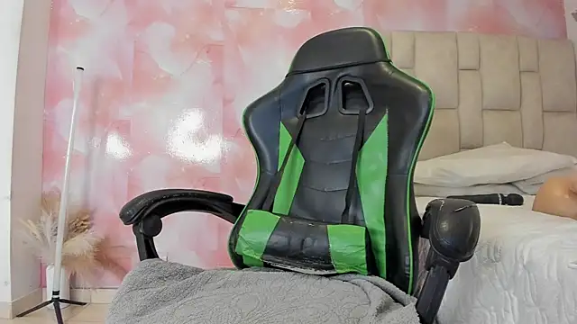 aida rose  online show from November 21, 5:34 pm