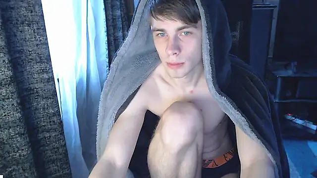 Student Oliver online show from November 26, 7:30 am