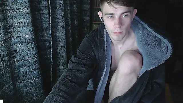 Student Oliver online show from November 20, 7:25 pm