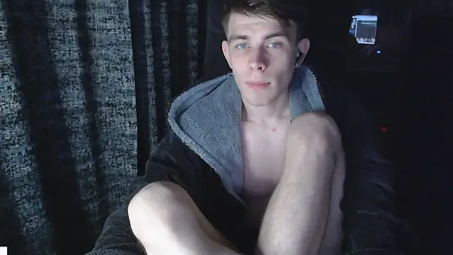 Student Oliver online show from November 14, 7:06 pm