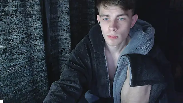 Student Oliver online show from November 10, 7:30 pm