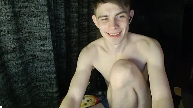 Snapshot of Student_Oliver chatting on February 20, 8:00 pm Student Oliver online show from February 20, 8:00 pm