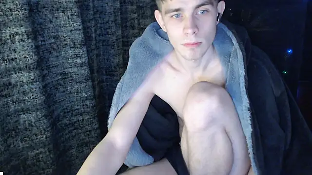 Student Oliver online show from January 15, 7:39 pm