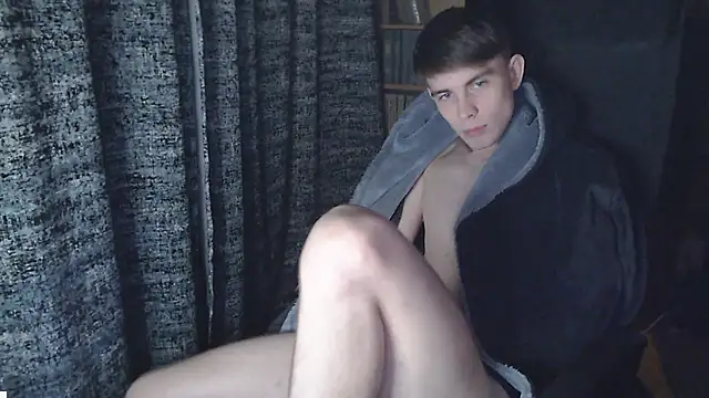 Student Oliver online show from November 24, 7:14 pm