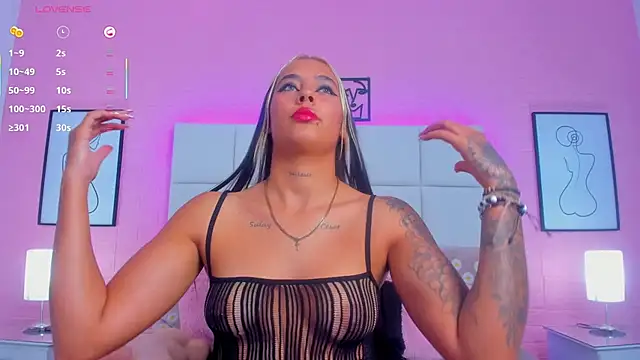 charlotte kisss online show from July 4, 5:39 pm
