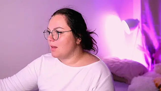 ameliaminkx online show from November 6, 3:32 am