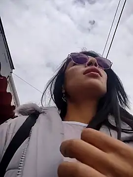 Astrid-- online show from February 2, 3:22 pm