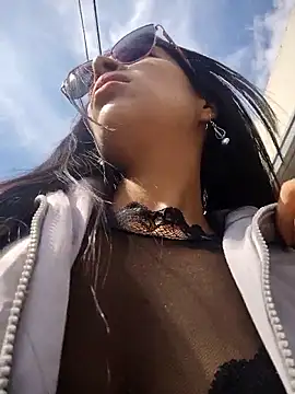 Astrid-- online show from February 9, 3:21 pm