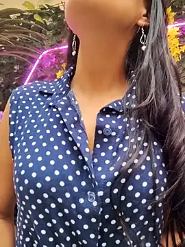 Astrid-- online show from October 9, 7:58 pm