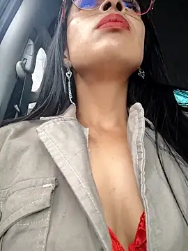 Astrid-- online show from January 5, 7:39 pm