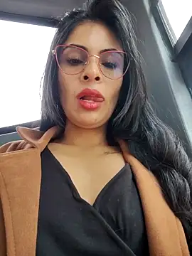 Astrid-- online show from December 4, 3:11 pm