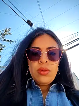 Astrid-- online show from February 27, 3:12 pm