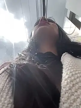 Astrid-- online show from April 9, 2:56 pm