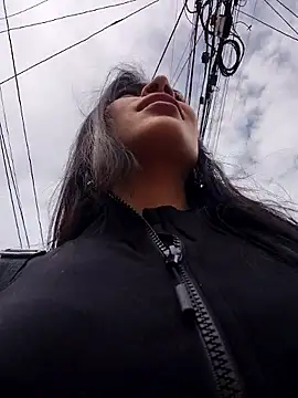 Astrid-- online show from May 27, 3:08 pm