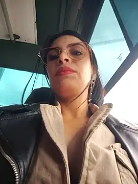 Astrid-- online show from June 1, 3:11 pm
