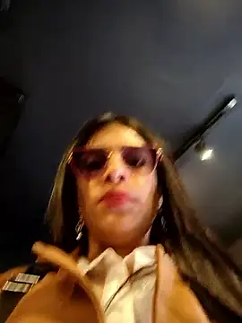 Astrid-- online show from December 15, 2:56 pm