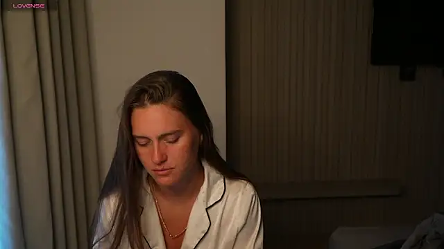 HarleyDeess online show from May 31, 2:17 am