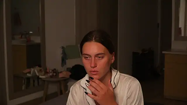 HarleyDeess online show from July 10, 2:22 am