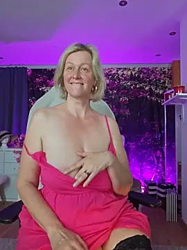MarleneBloem online show from May 26, 10:35 am