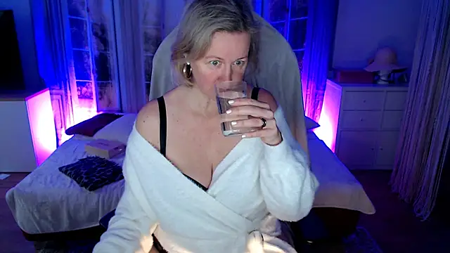 MarleneBloem online show from November 14, 9:57 am