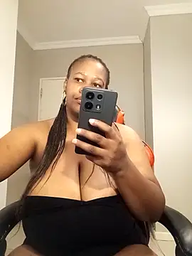 bustylisa1983 online show from March 30, 5:09 am