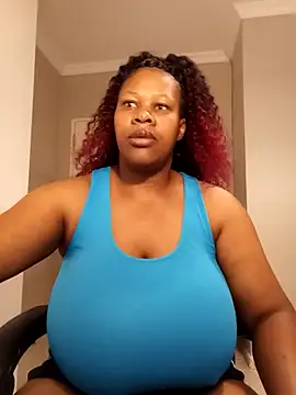 bustylisa1983 online show from April 2, 4:52 am