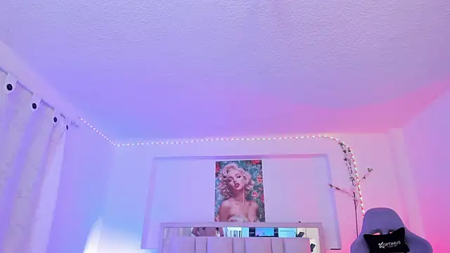 Samanta roberts1 online show from November 10, 10:20 am