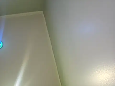 Snapshot of Travislovescum chatting on June 5, 8:20 am Travislovescum online show from June 5, 8:20 am
