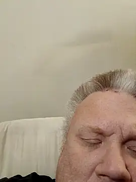 Snapshot of Jbirdb48 chatting on November 25, 11:10 am Jbirdb48 online show from November 25, 11:10 am