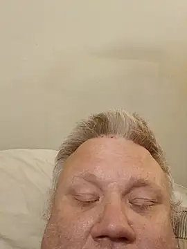 Snapshot of Jbirdb48 chatting on December 1, 12:11 am Jbirdb48 online show from December 1, 12:11 am